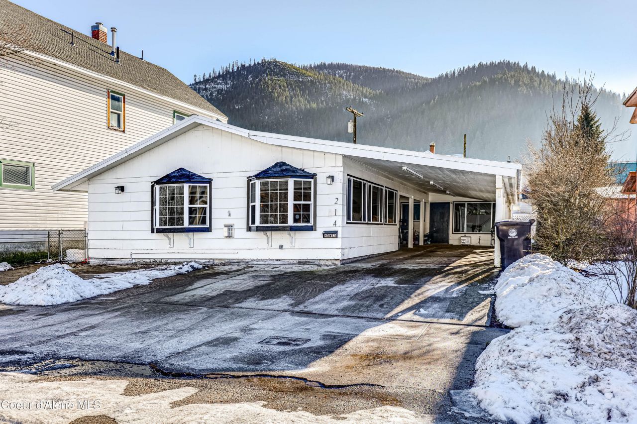 214 Cypress St, Wallace, ID 83873 Main Photo