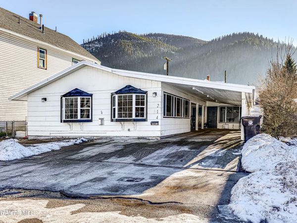 214 Cypress St, Wallace, ID 83873