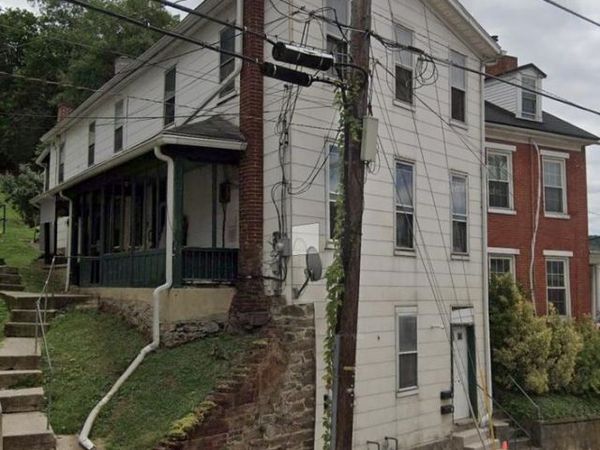 7 CHURCH STREET, GLEN ROCK, PA 17327