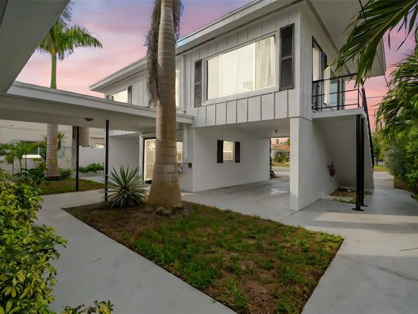 2411 BAY BOULEVARD, Unit 3, INDIAN ROCKS BEACH, FL 33785