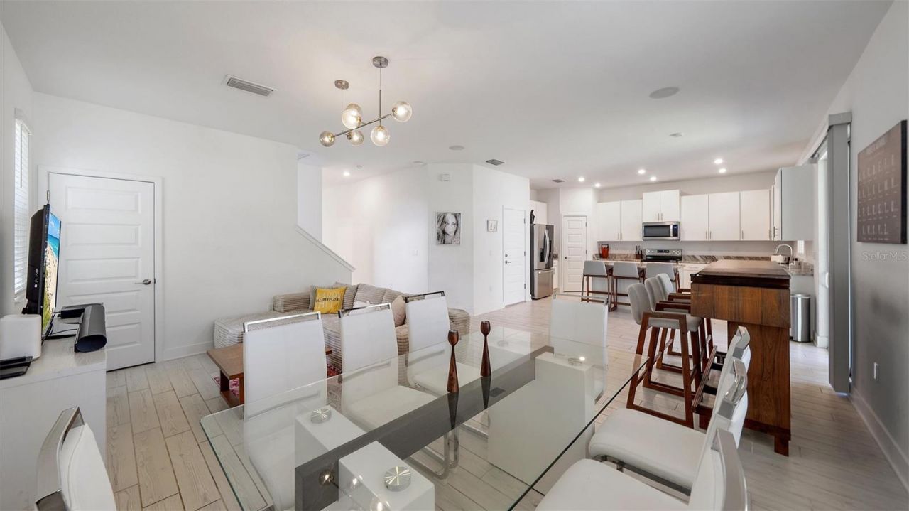 2587 Temple Street, Sarasota, FL 34239 Photo