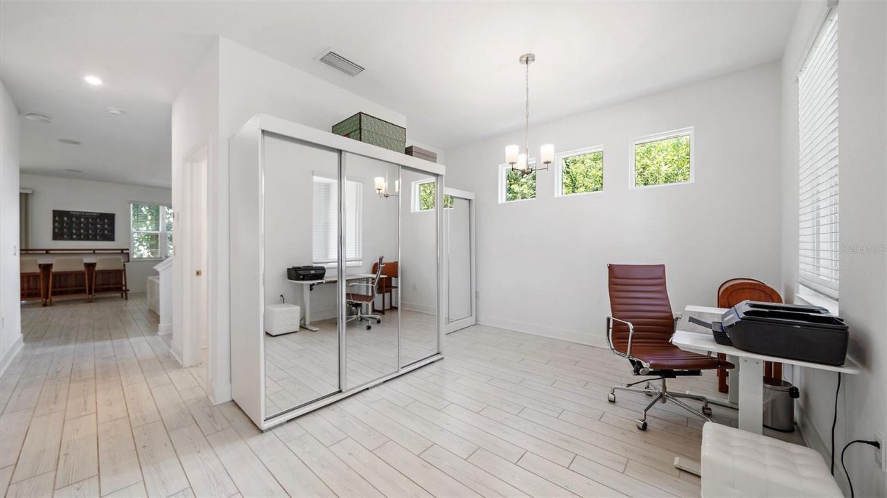 2587 Temple Street, Sarasota, FL 34239 Photo