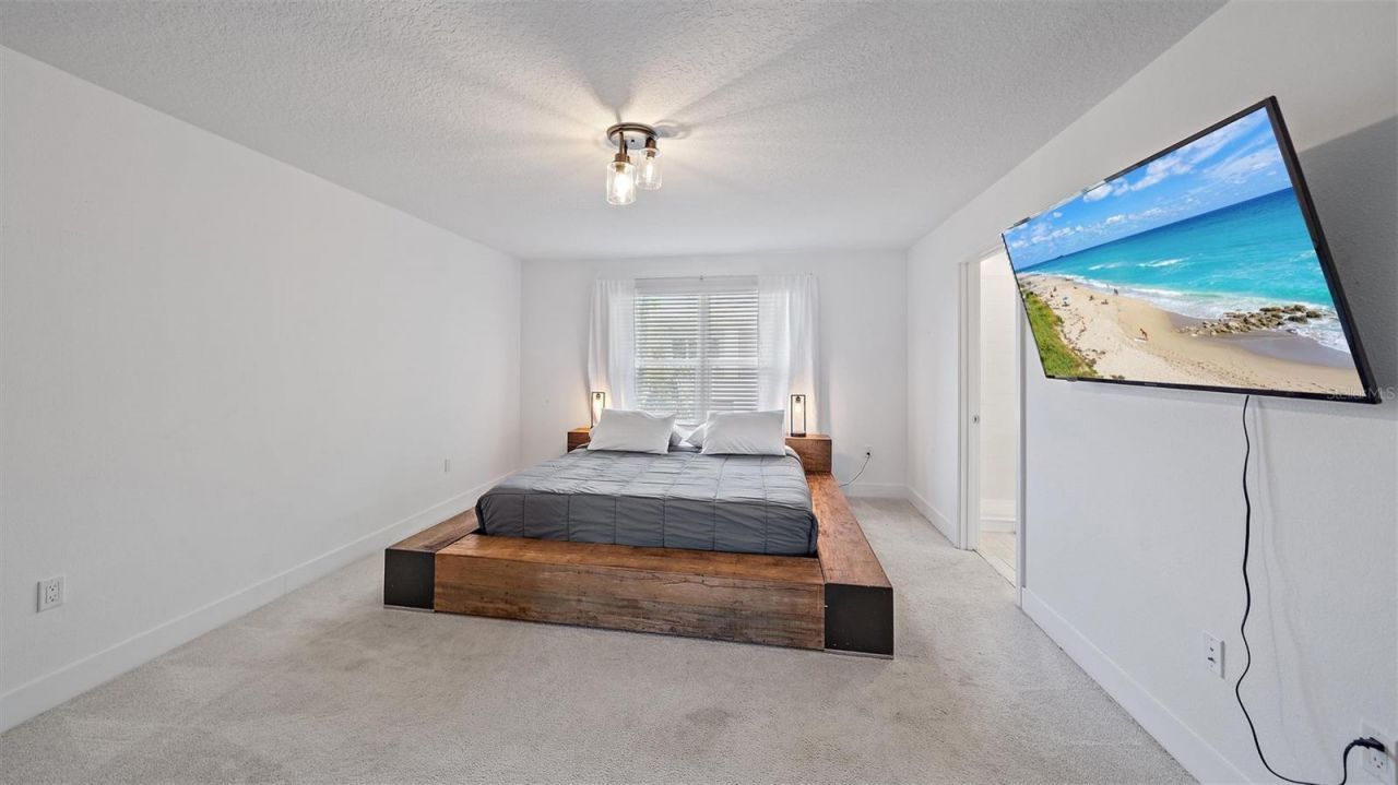 2587 Temple Street, Sarasota, FL 34239 Photo