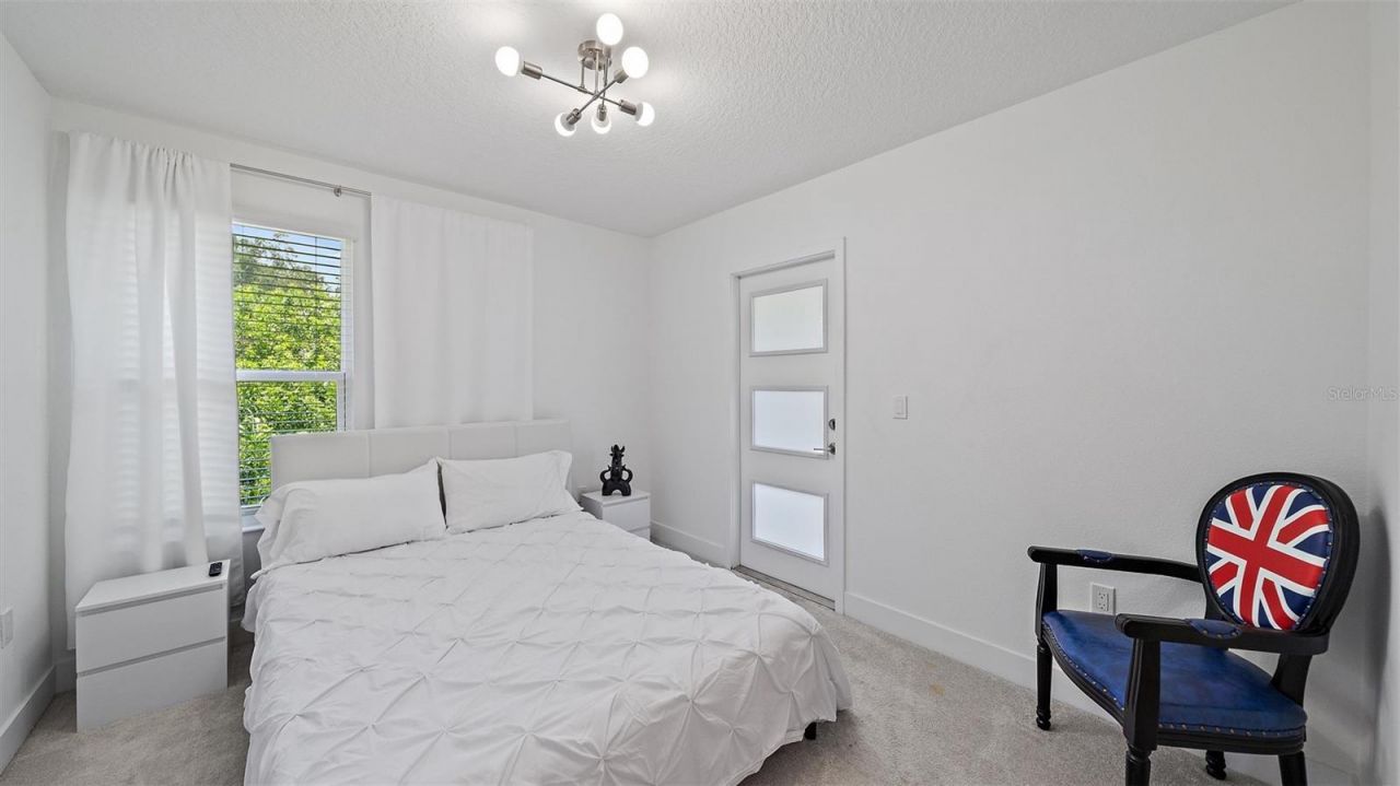 2587 Temple Street, Sarasota, FL 34239 Photo