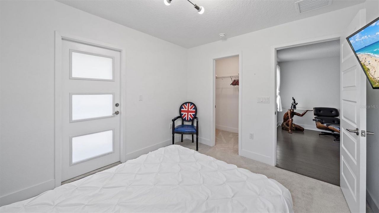 2587 Temple Street, Sarasota, FL 34239 Photo