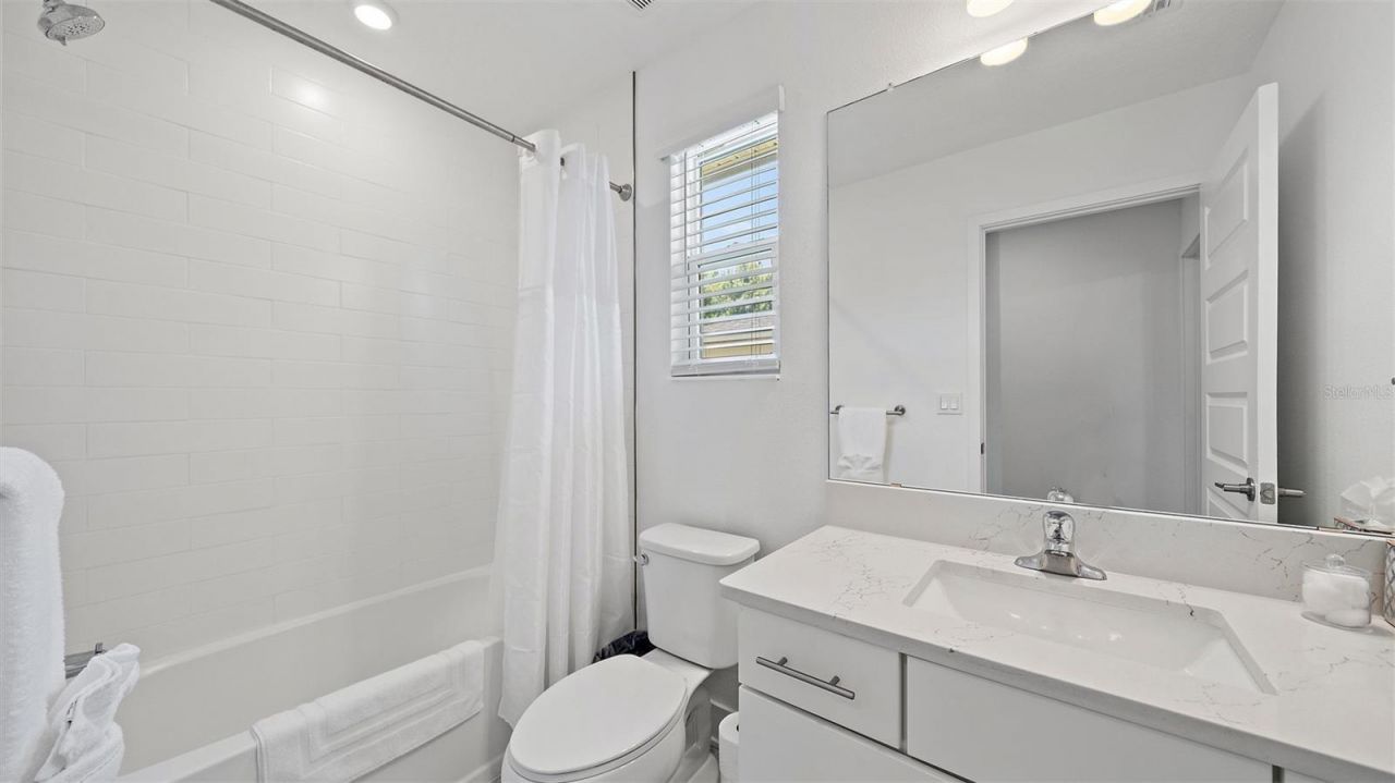 2587 Temple Street, Sarasota, FL 34239 Photo