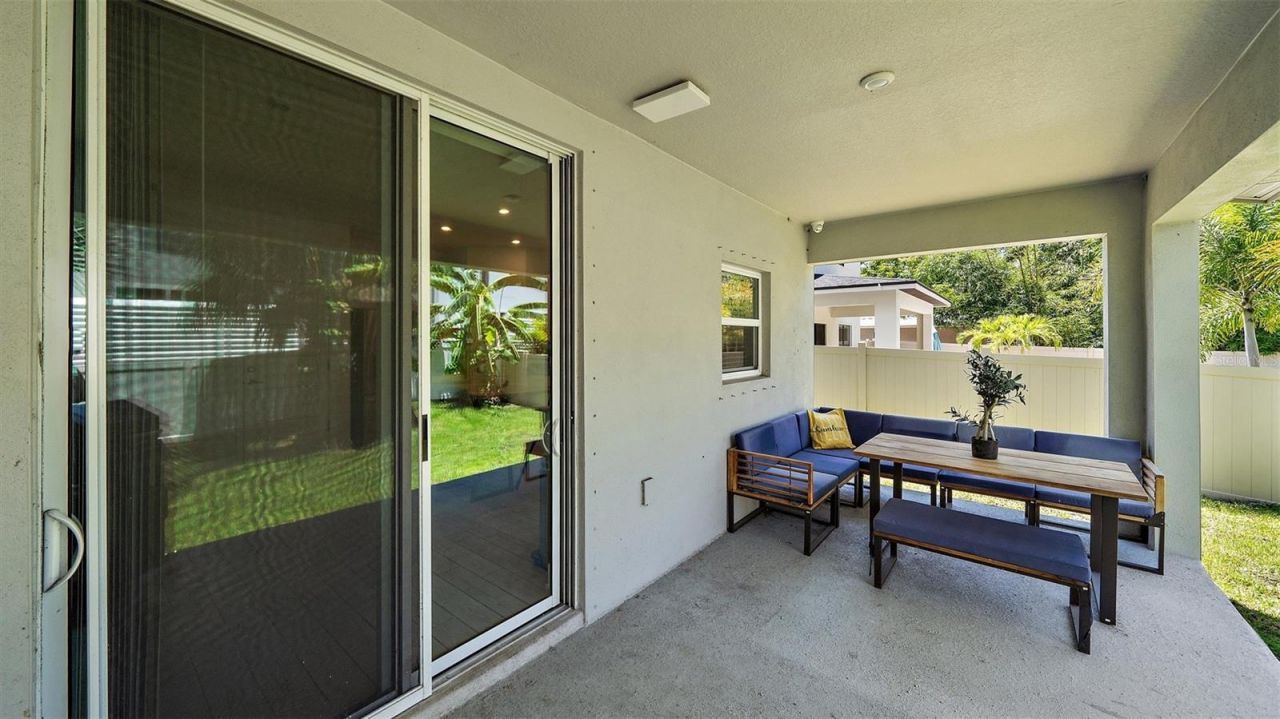 2587 Temple Street, Sarasota, FL 34239 Photo