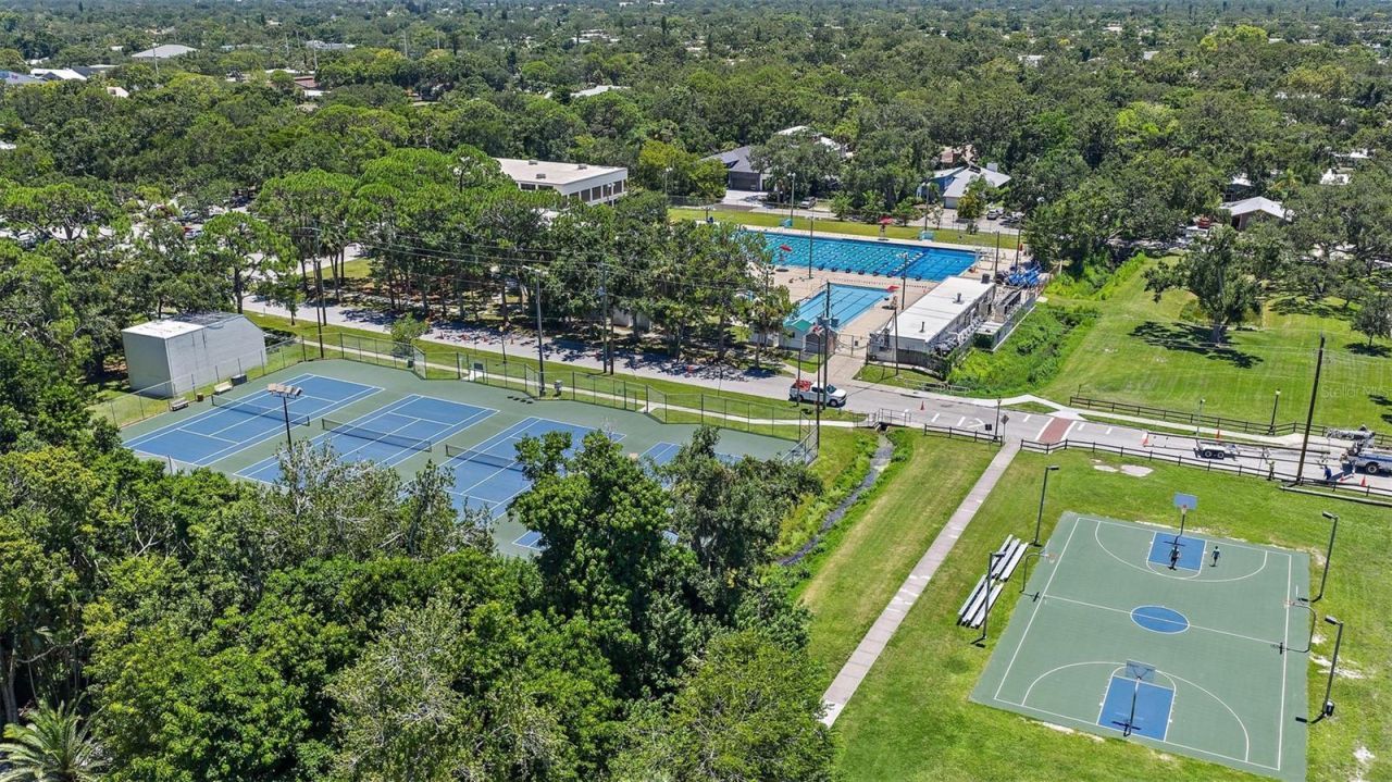 2587 Temple Street, Sarasota, FL 34239 Photo