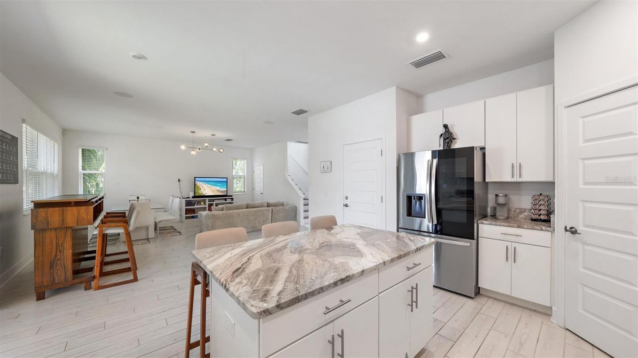 2587 Temple Street, Sarasota, FL 34239 Photo