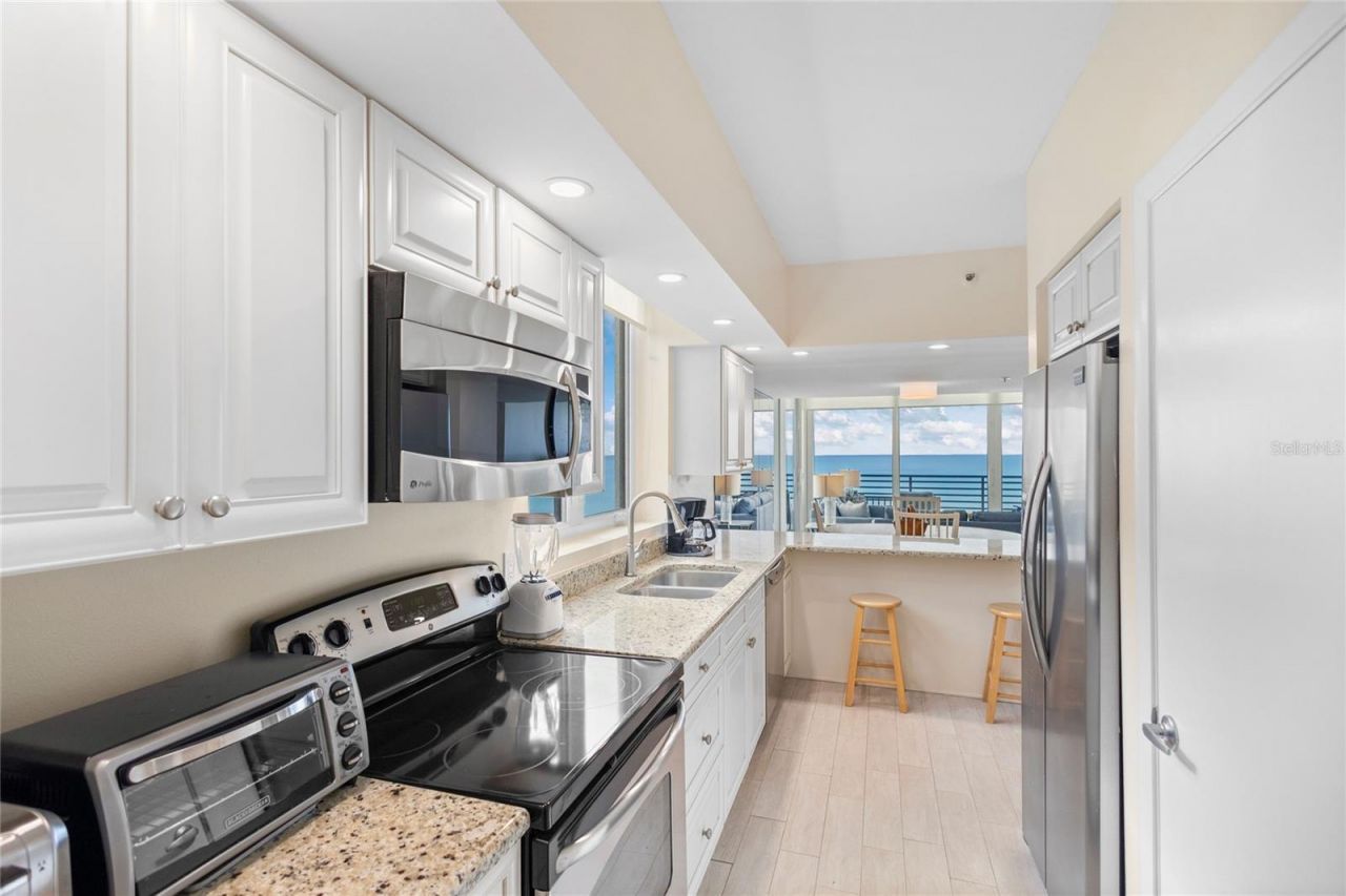 1145 Gulf Of Mexico Drive, Unit 401, Longboat Key, FL 34228 Photo