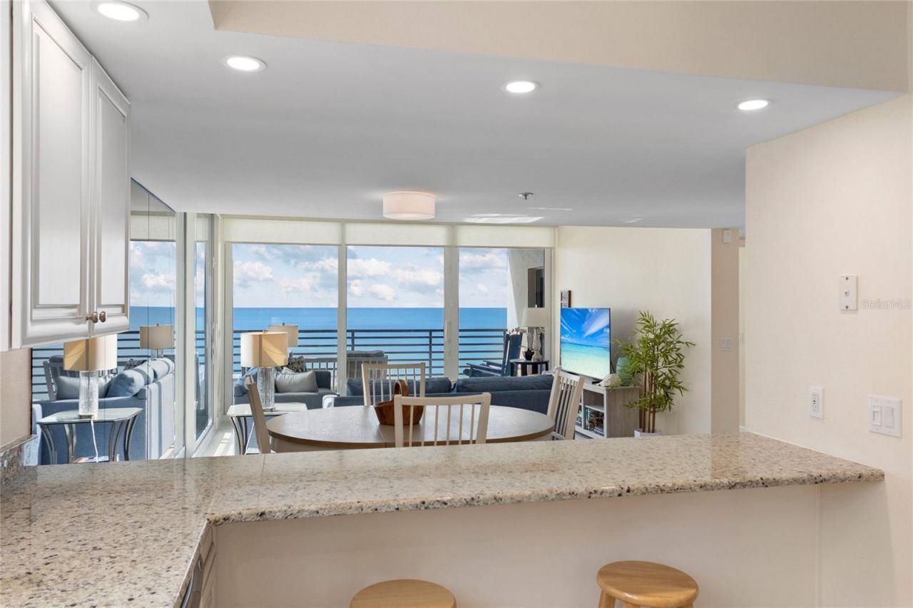 1145 Gulf Of Mexico Drive, Unit 401, Longboat Key, FL 34228 Photo