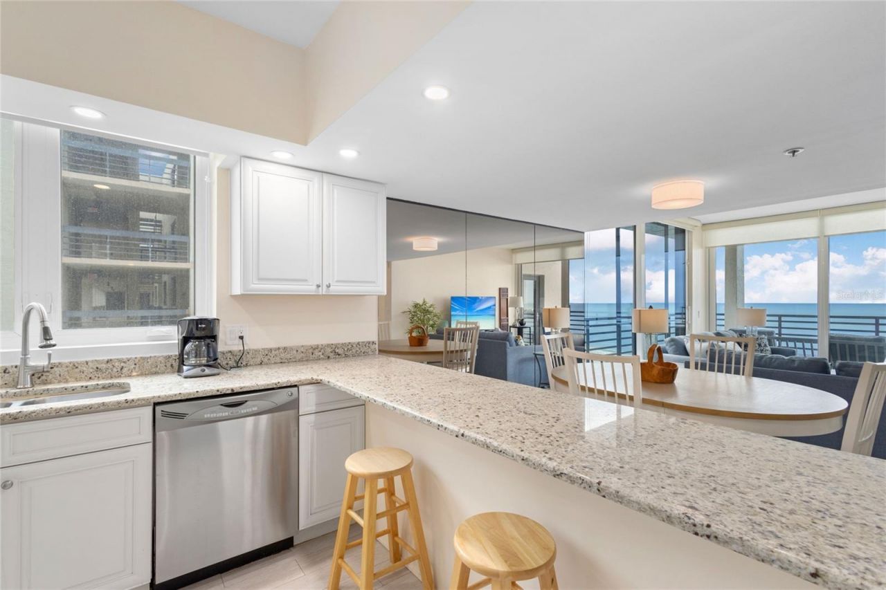 1145 Gulf Of Mexico Drive, Unit 401, Longboat Key, FL 34228 Photo