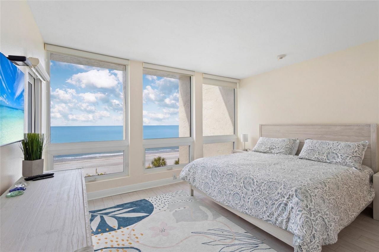 1145 Gulf Of Mexico Drive, Unit 401, Longboat Key, FL 34228 Photo