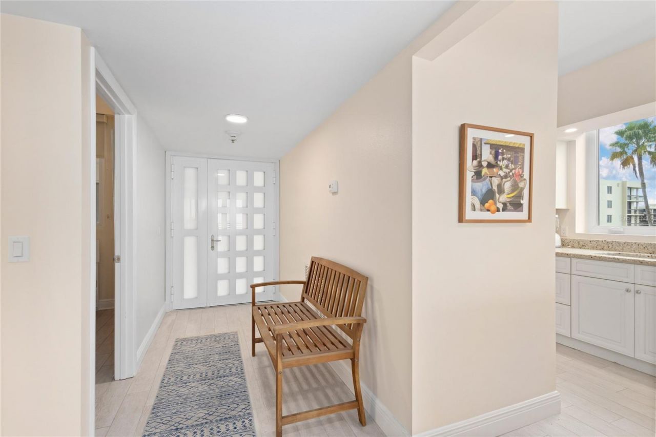 1145 Gulf Of Mexico Drive, Unit 401, Longboat Key, FL 34228 Photo