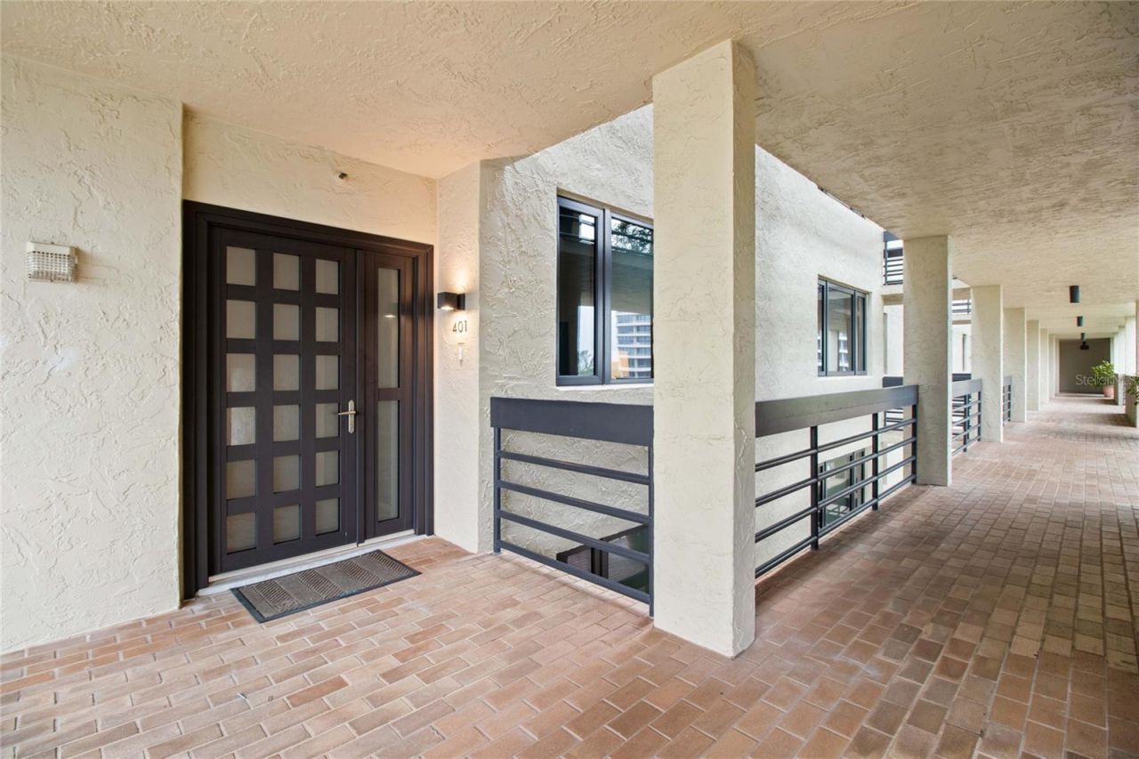 1145 Gulf Of Mexico Drive, Unit 401, Longboat Key, FL 34228 Photo
