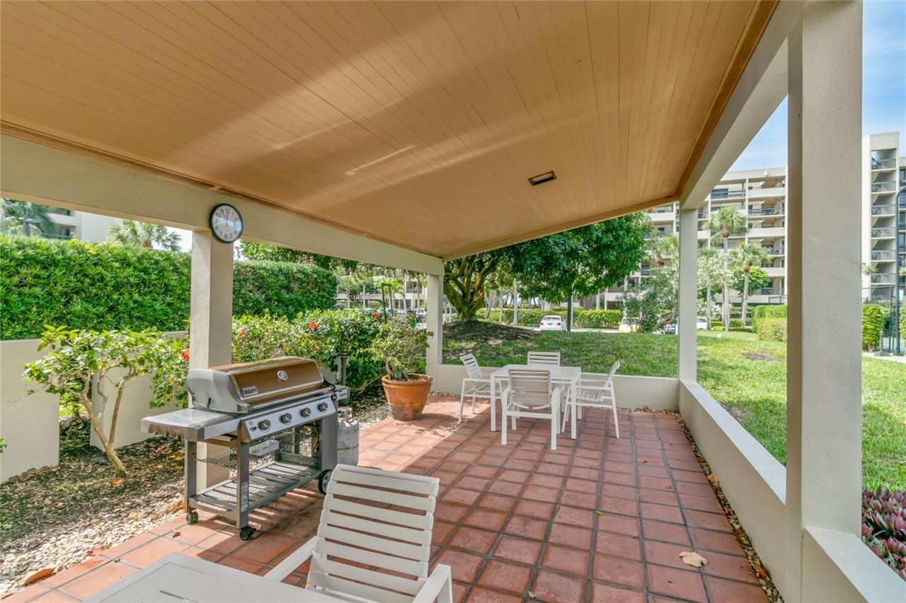 1145 Gulf Of Mexico Drive, Unit 401, Longboat Key, FL 34228 Photo