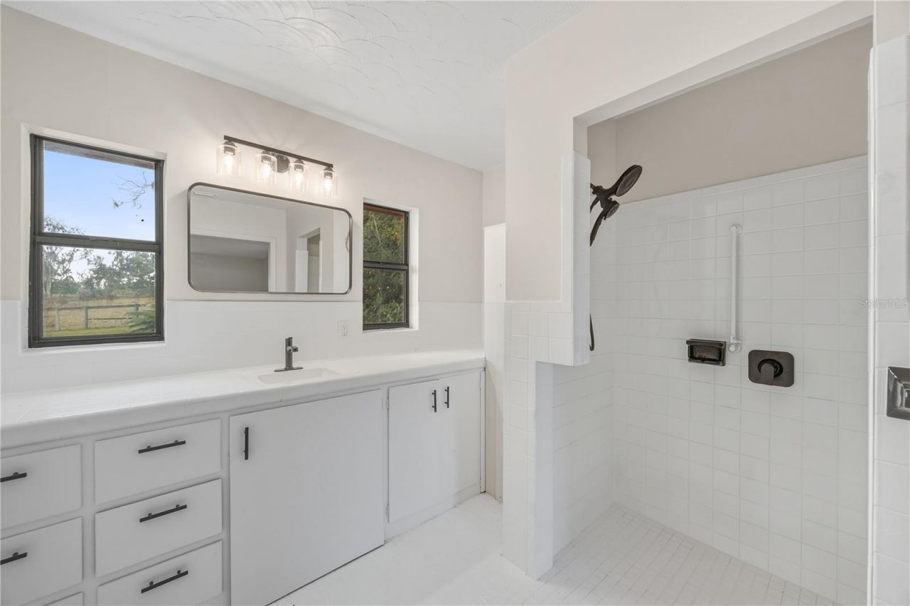 274 W Kings Highway, Center Hill, FL 33514 Photo