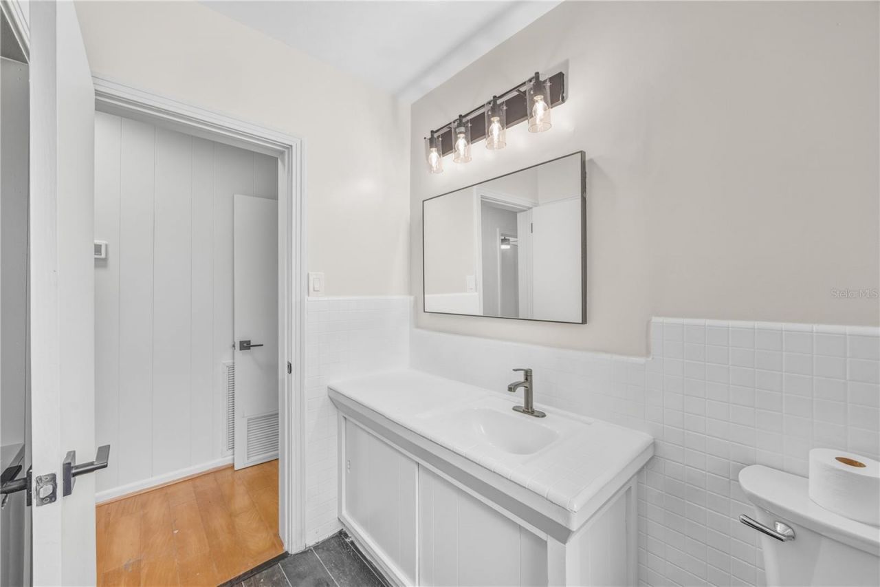 274 W Kings Highway, Center Hill, FL 33514 Photo