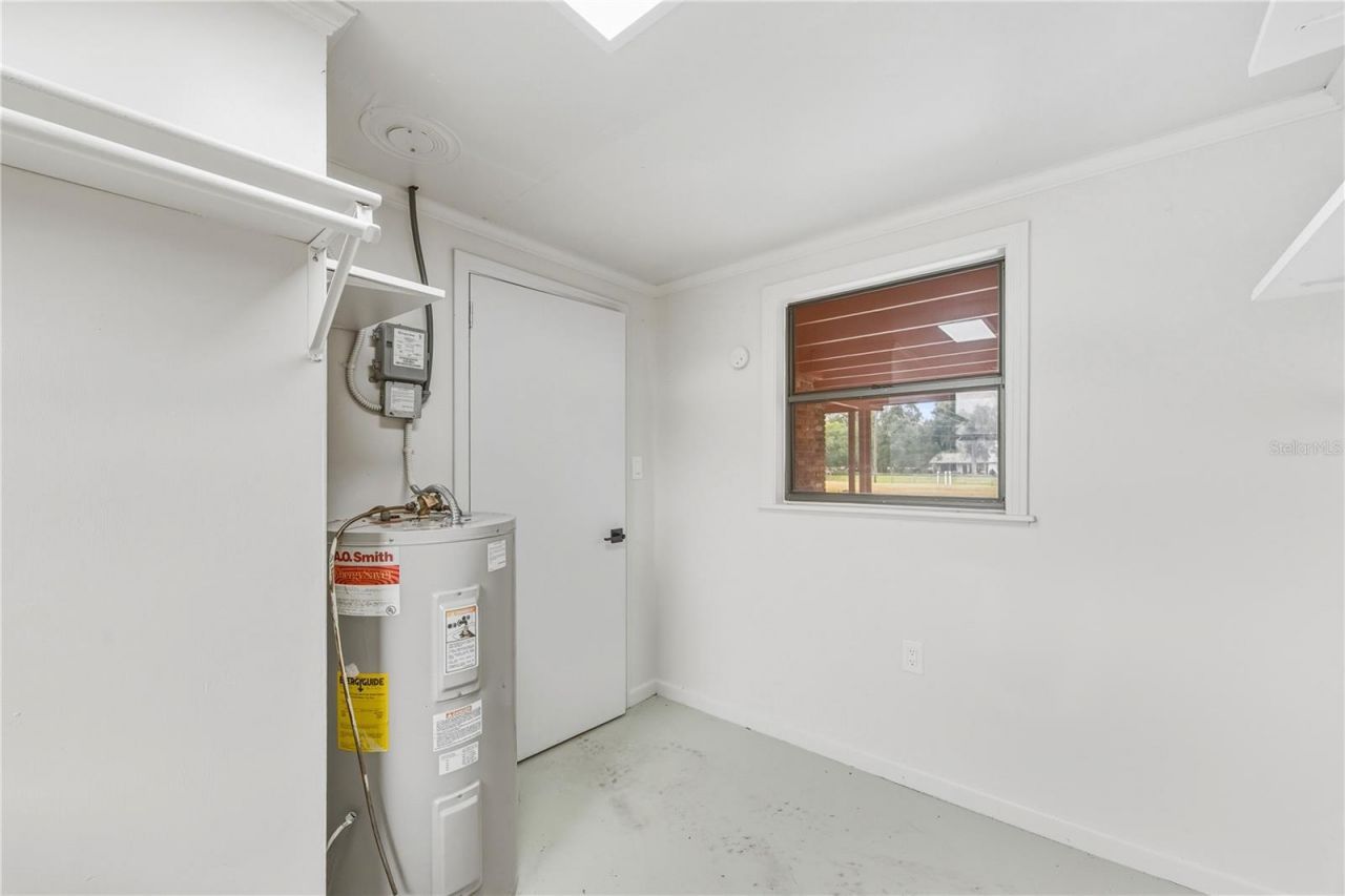 274 W Kings Highway, Center Hill, FL 33514 Photo