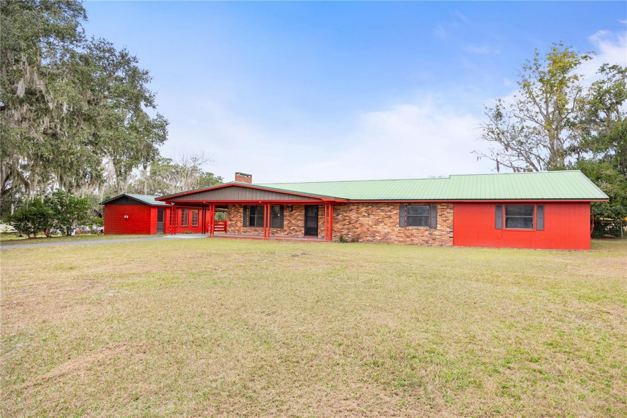 274 W Kings Highway, Center Hill, FL 33514 Photo