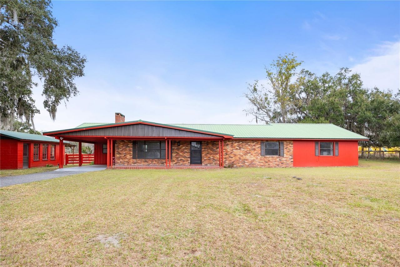 274 W Kings Highway, Center Hill, FL 33514 Photo