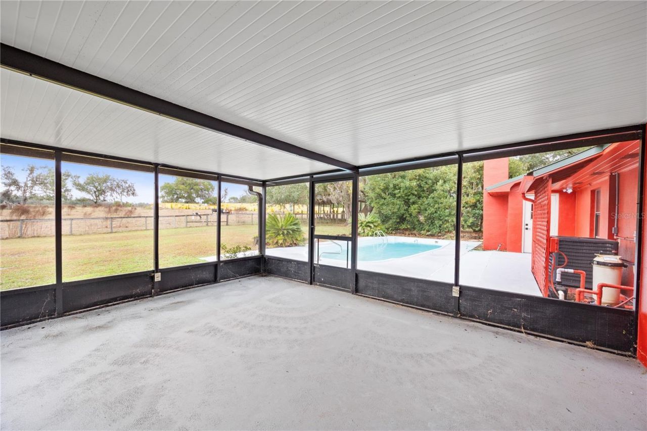 274 W Kings Highway, Center Hill, FL 33514 Photo