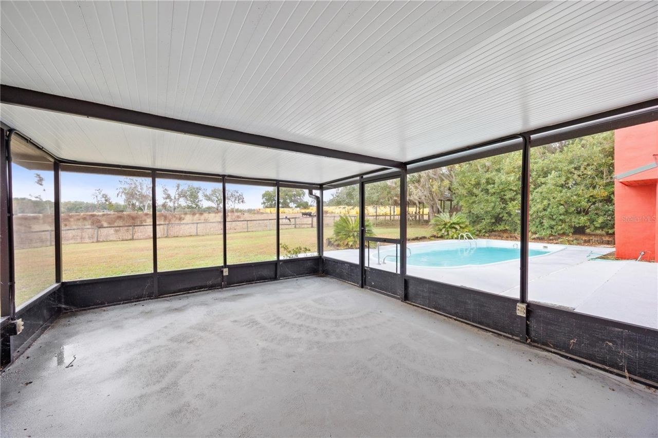 274 W Kings Highway, Center Hill, FL 33514 Photo