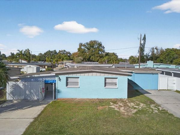 7618 LAVENDER LANE, TAMPA, FL 33619