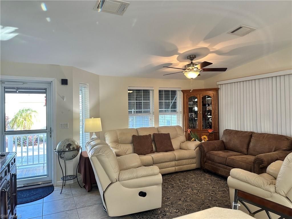 1514 Diamond Lake Cir, Naples, FL 34114 Photo