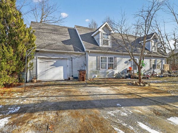 148 Curwood Road, Holland, OH 43528