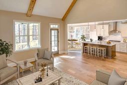 827 Simmons Avenue photo 4