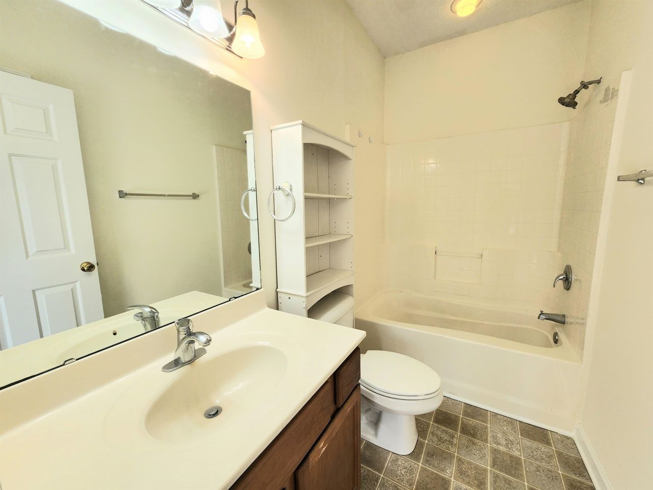 2080 Cross Gate Blvd. Photo 21