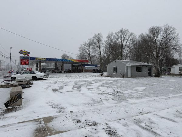 102 N Lincoln Avenue, Three Rivers, MI 49093