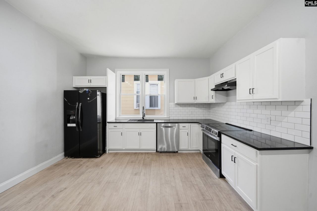 2411 Laurel Street  Photo 10