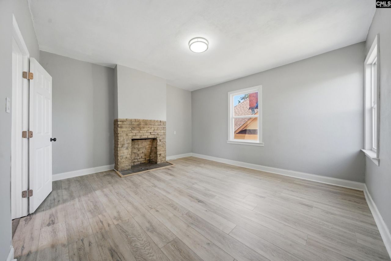 2411 Laurel Street  Photo 20