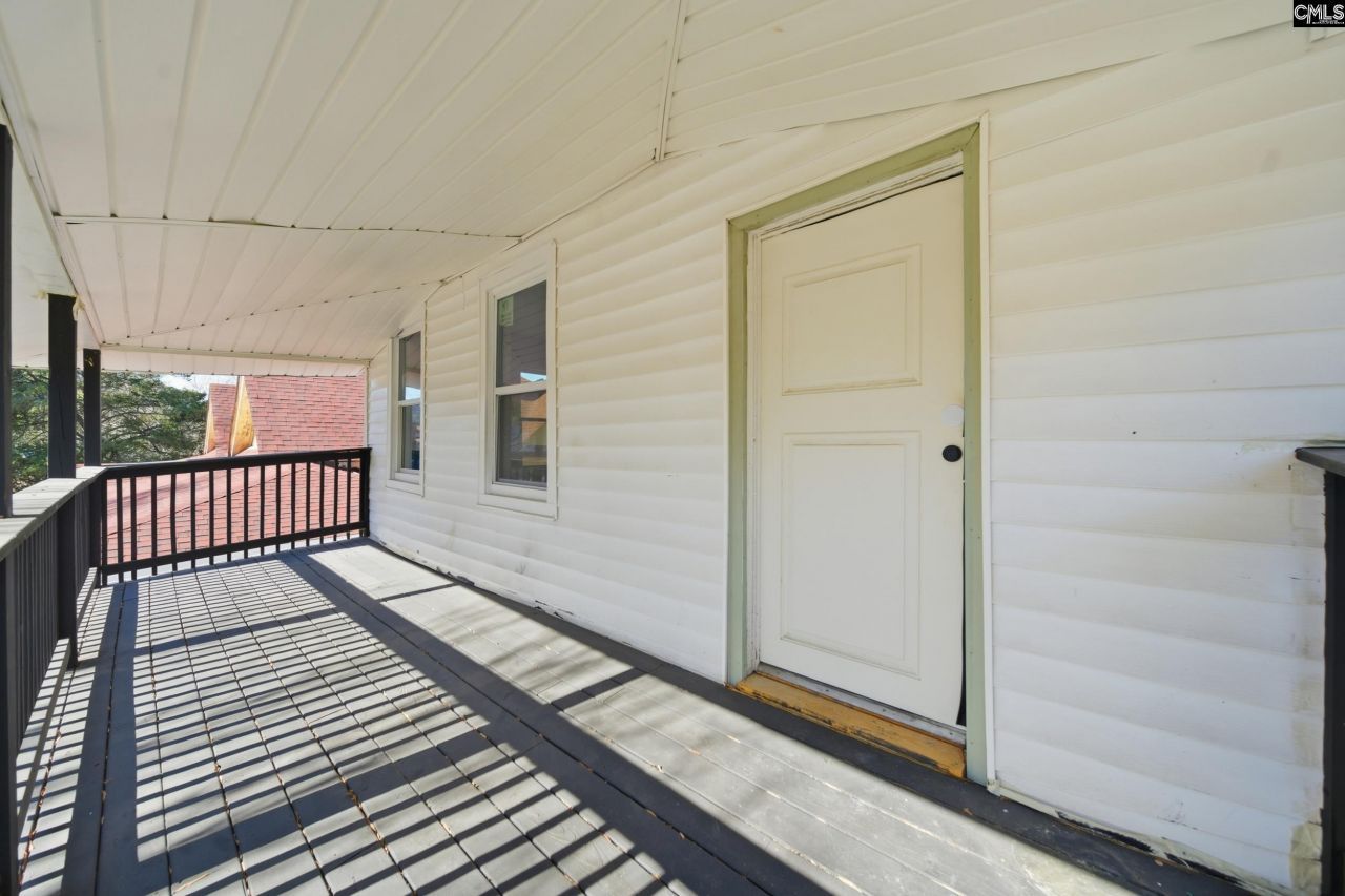 2411 Laurel Street  Photo 24