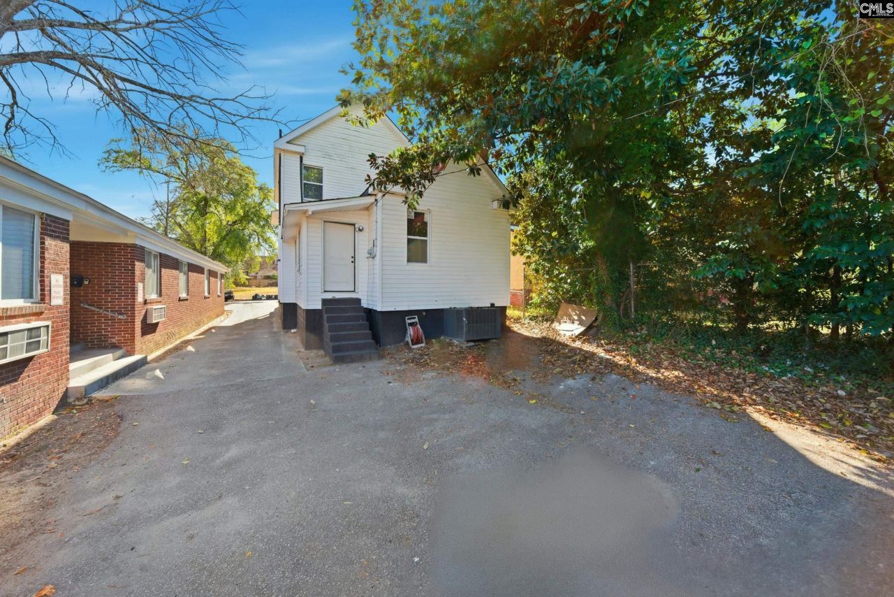 2411 Laurel Street  Photo 25