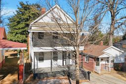 2411 Laurel Street  photo 4