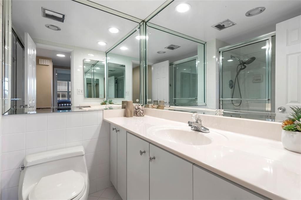 4010 Galt Ocean Drive, Unit 312, Fort Lauderdale, FL 33308 Photo