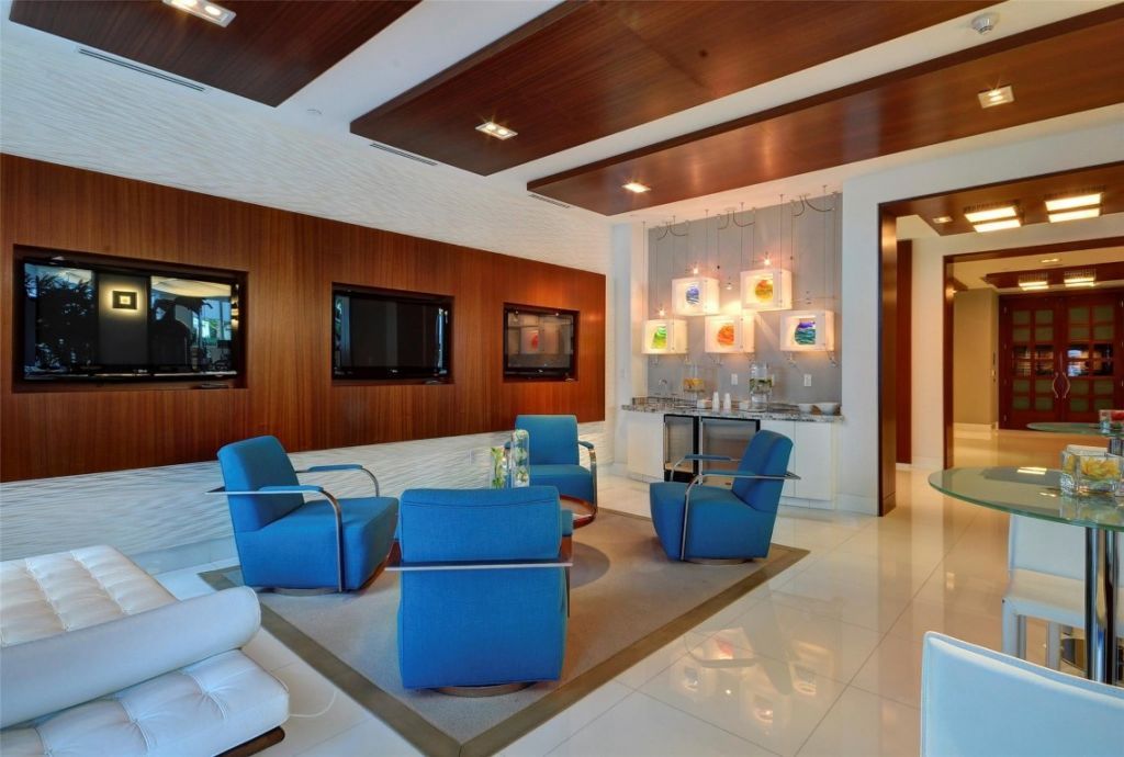 2831 N Ocean Boulevard, Unit 801N, Fort Lauderdale, FL 33308 Photo