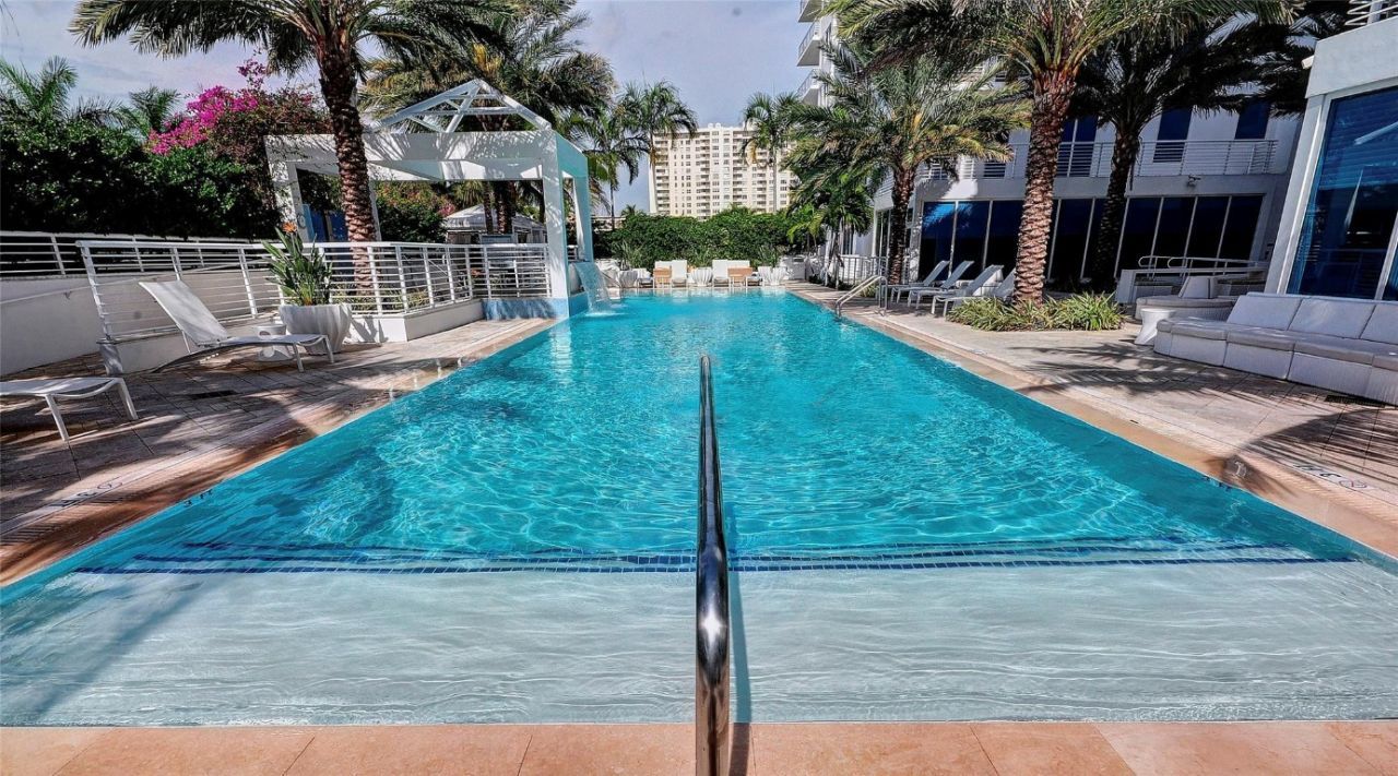 2831 N Ocean Boulevard, Unit 801N, Fort Lauderdale, FL 33308 Photo