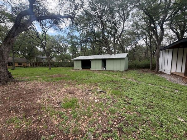 8904 Chisholm LN, Austin, TX 78748