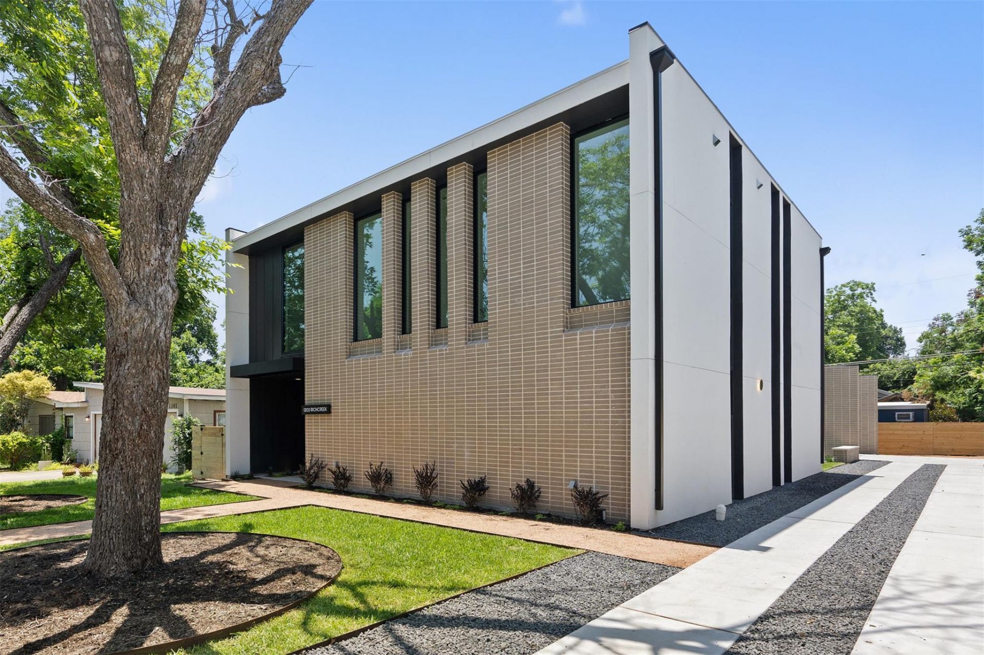 1203 Richcreek Rd, Austin, TX 78757 Main Photo