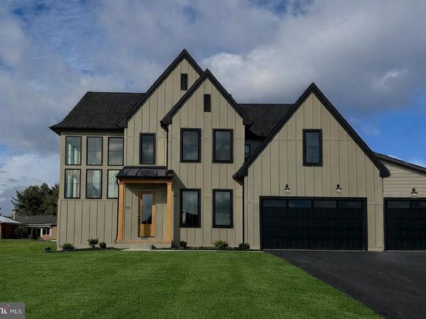 3 BALSAM LANE, LITITZ, PA 17543