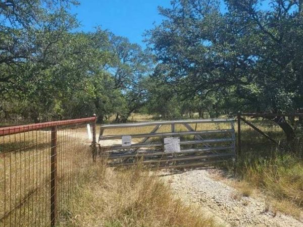 346 Ammann Road, Boerne, TX 78015