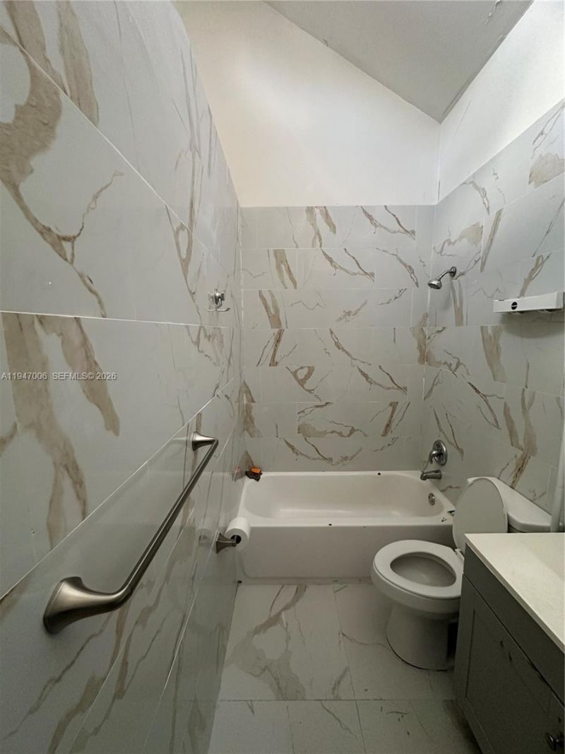 6824 SW 37th St, Unit 6-E, Miramar, FL 33023 Photo