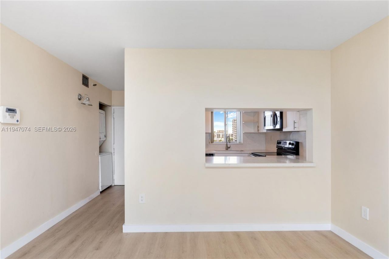 1700 NW N River Dr, Unit 708, Miami, FL 33125 Photo