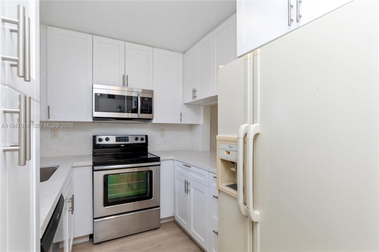 1700 NW N River Dr, Unit 708, Miami, FL 33125 Photo