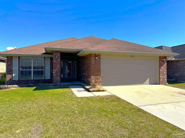 9527 Laramie Dr, Pensacola, FL 32506