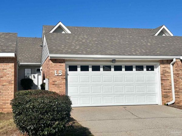 5051 Grande Dr, Unit L5, Pensacola, FL 32504
